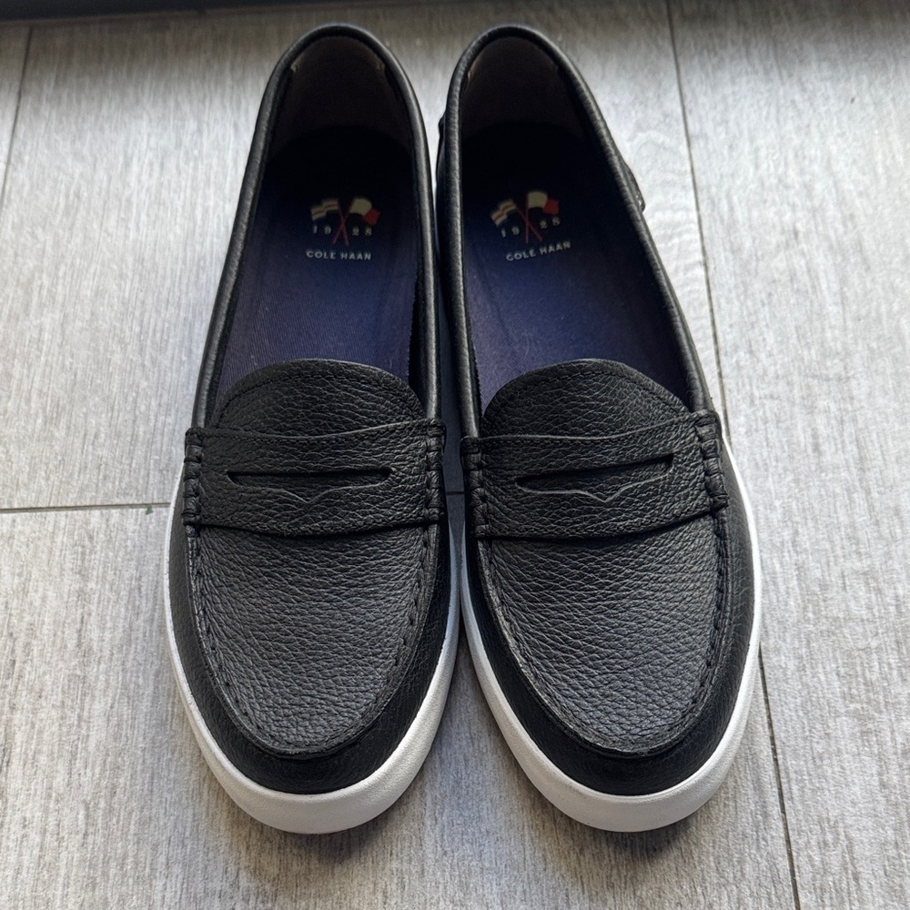 Cole Haan Women's Black Loafers Size 6.5 Nantucket Penny Loafers